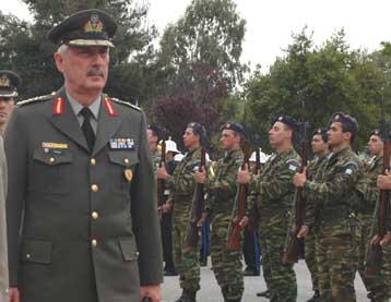 Στην Αγκυρα ο αρχηγός ΓΕΕΘΑ, στην Αν.Μεσόγειο το ερευνητικό «Κότσα Πίρι Ρέις»