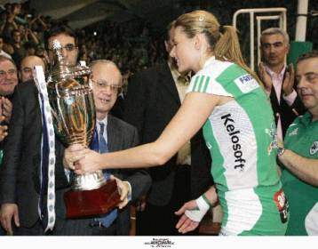 Ανανέωσε για 2+1 χρόνια η Ρούξι Ντουμιτρέσκου με τον Παναθηναϊκό