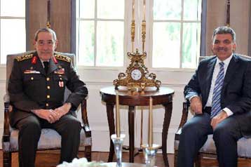 Νέα παρέμβαση Γκιουλ στη διαμάχη με το δικαστικό σώμα για την απαγόρευση του AKP