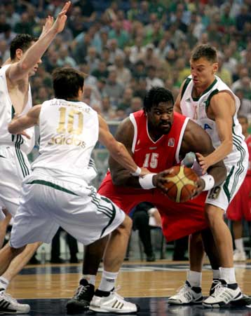 Εν μέσω αντιδικιών ο δεύτερος τελικός των «αιωνίων», «μάχη» και στον Αγ. Θωμά