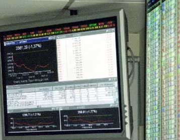 Τακτική ενημέρωση των επενδυτών ζητά από τις εισηγμένες η Επιτροπή Κεφαλαιαγοράς