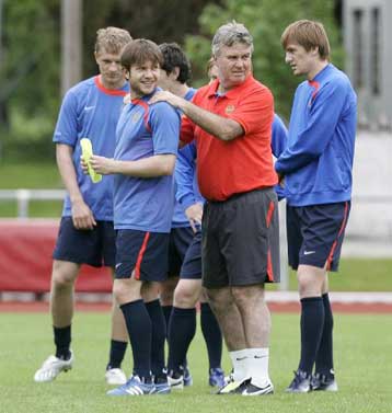 Πριμ 10.000 ευρώ για κάθε νίκη στους Ρώσους διεθνείς