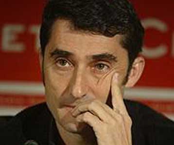 Ο Βαλβέρδε τραγουδάει …«Περαία, Περαία»