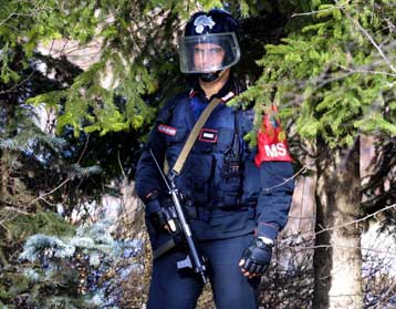 Ένοπλος άνοιξε πυρ σε χωριό στη Βοσνία, σκοτώνοντας έξι άτομα