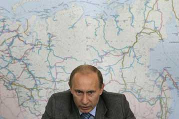 Στη Γαλλία το «παρθενικό» ταξίδι του πρωθυπουργού Βλαντιμίρ Πούτιν