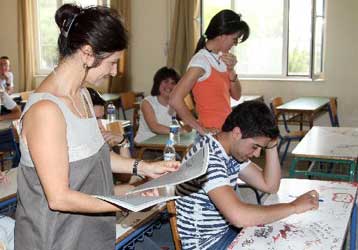 Σε Λατινικά, Χημεία και Ανάπτυξη Εφαρμογών εξετάστηκαν οι υποψήφιοι στις Πανελλαδικές