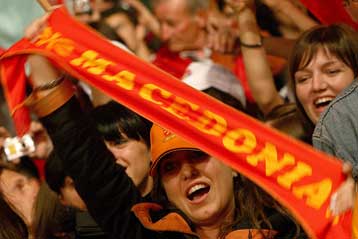 Κάλπες στην ΠΓΔΜ σε μια εξαιρετικά κρίσιμη αναμέτρηση