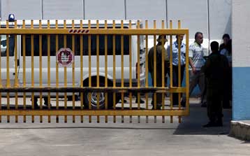 Ανδρα που είχε φυλακισθεί για κατασκοπεία υπέρ της Χεζμπολάχ απέλασε το Ισραήλ