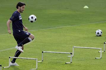 Ο Τζαμπρότα υπέγραψε στη Μίλαν για τρία χρόνια