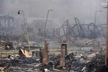 Μεγάλη πυρκαγιά στα κινηματογραφικά στούντιο της Universal στο Χόλιγουντ