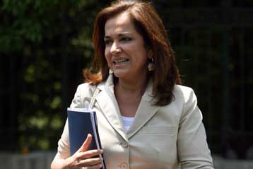 Στάση αναμονής τηρεί η Αθήνα εν όψει του σχηματισμού κυβέρνησης στην ΠΓΔΜ