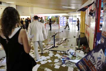 Αφαίρεση κάλπης στο Πανεπιστήμιο Αθηνών στη διάρκεια των εκλογών