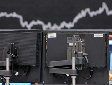 Μικρές απώλειες, κατά 0,56%, κατέγραψε το Χρηματιστήριο την Δευτέρα