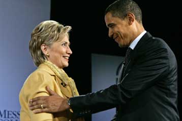 «Αυλαία» πέφτει στην εκστρατεία της Χίλαρι Κλίντον, που βολιδοσκοπεί για αντιπροεδρία