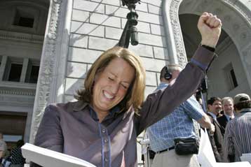 Πράσινο φως από τη Καλιφόρνια για τους γάμους των ομοφιλοφύλων