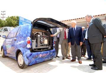 Το Κέντρο Ανανεώσιμων Πηγών Ενέργειας επισκέφθηκε ο Κάρολος Παπούλιας