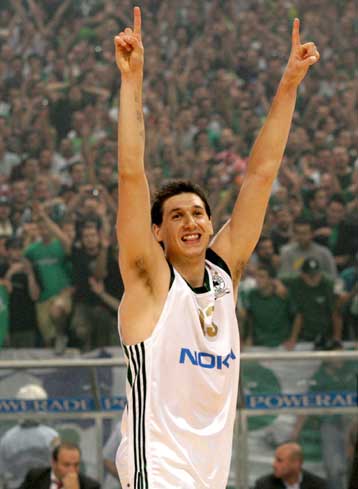 «Ξεκούραση και επιστρέφουμε δριμύτεροι» λέει ο Διαμαντίδης