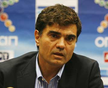 Οργή Βαρδινογιάννη για την αναβολή του ΔΣ της Σούπερ Λίγκα λόγω Κομπότη