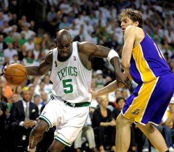 Νίκη για τους Σέλτικς επί των Λέικερς στον πρώτο τελικό του ΝΒΑ
