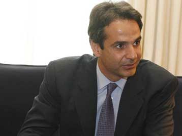 Καλύπτει πλήρως η κυβέρνηση τον Κυριάκο Μητσοτάκη