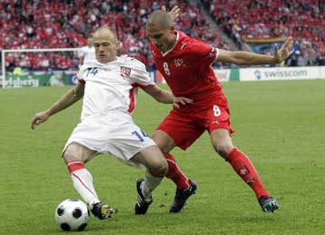 Στη Βασιλεία ανοίγει η αυλαία του Euro 2008