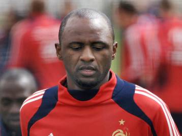 Περιμένοντας τον αρχηγό οι «τρικολόρ»