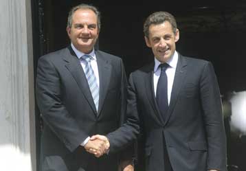 Συνεργασία Ελλάδας – Γαλλίας σε άμυνα και ασφάλεια συμφώνησαν Καραμανλής-Σαρκοζί