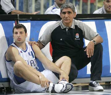 Η επιστροφή του Παπαλουκά στον Πειραιά, πιο κοντά από ποτέ…