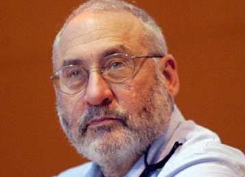 «Η πιστωτική κρίση δεν έχει τελειώσει» λέει ο νομπελίστας οικονομολόγος Τζ.Στίγκλιτς