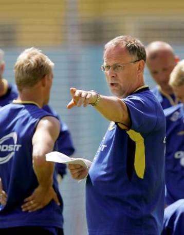 Ιμπραΐμοβιτς και στημένες φάσεις απασχολούν τον Λάγκερμπακ