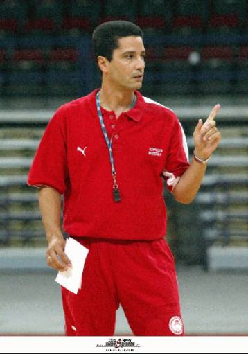 Ευχαριστίες Σφαιρόπουλου σε Ολυμπιακό πριν πάει στον Κολοσσό