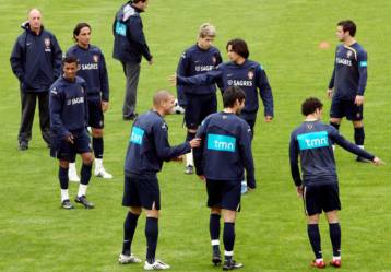 Την αποθέωση γνώρισαν οι Πορτογάλοι από 12.000 οπαδούς τους