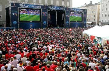 Οι Αυστριακοί …σνομπάρουν το Euro, αλλά το θέλουν για τα λεφτά