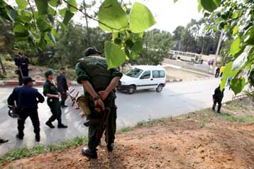 Διπλή βομβιστική επίθεση με νεκρούς και τραυματίες στην Αλγερία