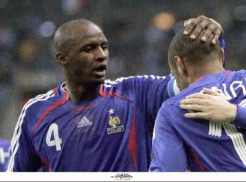 Ξεκαθαρίζει για Βιεϊρά και Ανρί στη Γαλλία