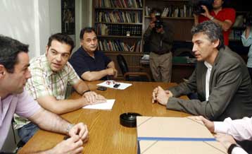 O Πειραιάς βρίσκεται στο χείλος του γκρεμού, προειδοποιεί ο Π.Φασούλας