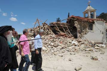 Εκκένωση τριών σεισμόπληκτων χωριών στην Αχαΐα υπό το φόβο κατολισθήσεων