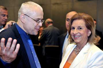 Απορρίπτει τις οδηγίες της ΕΕ για ελαστικοποίηση της εργασίας η Φ.Πετραλιά