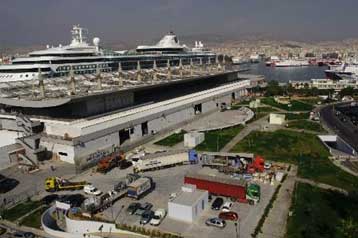 Την Cosco επιλέγει ο ΟΛΠ ως προσωρινό ανάδοχο για τον ΣΕΜΠΟ του Πειραιά