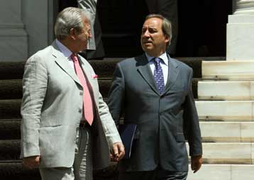 Η Ελλάδα πάσχει από εγχώριο πληθωρισμό που οφείλεται στα καρτέλ, λέει η Αντιπολίτευση