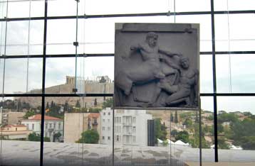 Απεργίες αποφάσισαν οι αρχαιολόγοι για το νομοσχέδιο του Νέου Μουσείου Ακροπόλεως