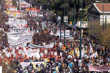 Έως τις 65 ώρες εργασίας την εβδομάδα επεκτείνεται το ανώτατο όριο απασχόλησης στην ΕΕ