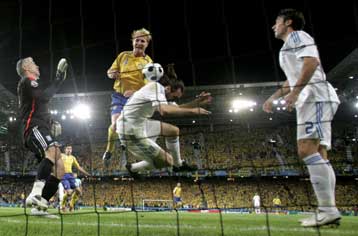 O ήρωας Ζλάταν και το ελληνικό αντιποδόσφαιρο