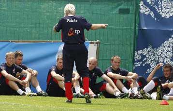 «Όχι» των Πολωνών διεθνών σε επιπλέον πριμ