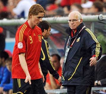 Η δυσαρέσκεια του Τόρες προβληματίζει τους Ισπανούς