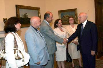 Οξύτατη παρέμβαση Παπούλια για το θέμα της ακρίβειας