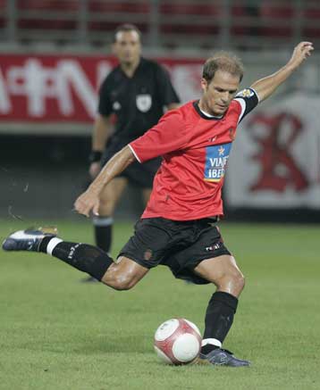 Μπάσιμο της Κολωνίας για την απόκτηση του Μπασινά