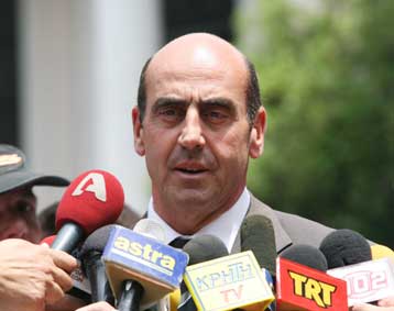 Το ΥΕΝ μελετά μέτρα υπέρ των ακτοπλόων, τους ζητά όμως και αυτοσυγκράτηση