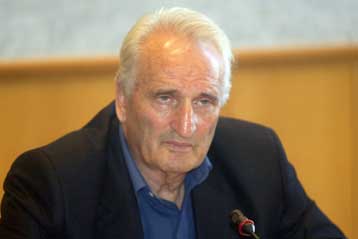 «Κολυμπά» στα χρέη το Κρατικό Θέατρο Βορείου Ελλάδος