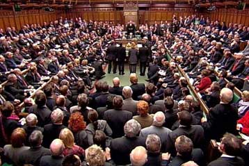 Αιφνιδιαστική παραίτηση Βρετανού βουλευτή με αφορμή τον αντιτρομοκρατικό νόμο